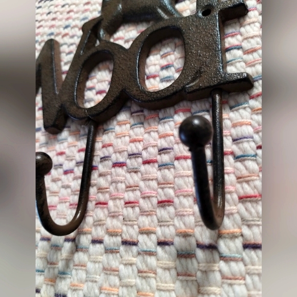 "Woof" Dog Leash or Keys 3 Prong Hook Rack Rustic Brown Cast Iron - Picture 2 of 7